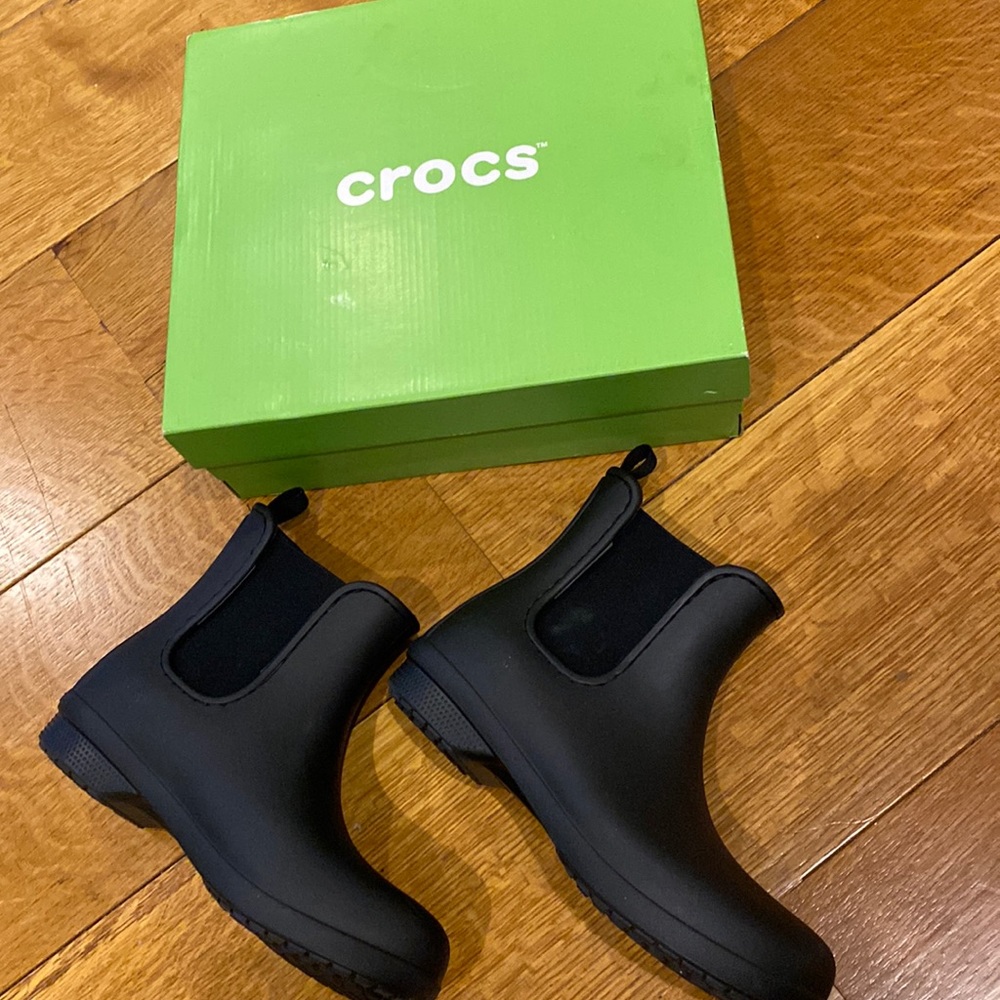 CROCS Freesail Chelsea Boot
